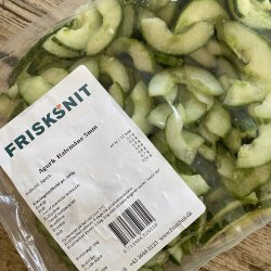 Agurker HALV MNE u/kerner 5mm./ bestil fr 13.00