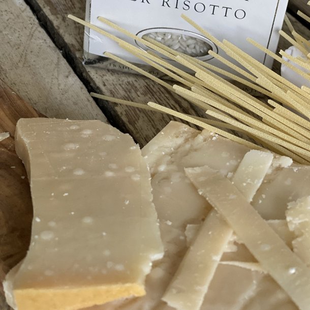 Parmesan 600 gr. Ital.